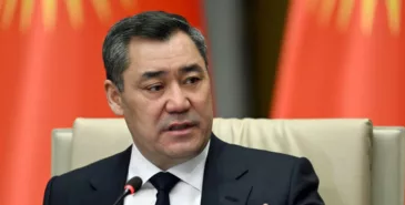 Садыр Жапаров поручил обеспечить безопасность дипломатов Кыргызстана в Иране Главная