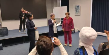 В Бишкеке участницы программы «Активное долголетие» отметили 8 Марта праздничным концертом Главная