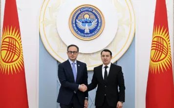 Марлен Маматалиев принял генсека ТюркПА Рамиля Хасана