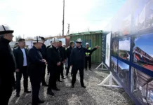 Адылбек Касымалиев ознакомился с ходом строительства ряда социальных объектов в Таласской области