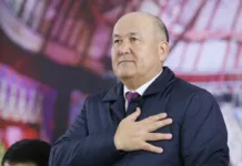 Экс-мэр Оша Женишбек Токторбаев оставил после себя 12 млрд сомов долгов в городском бюджете. Эта информация появилась в соцсетях