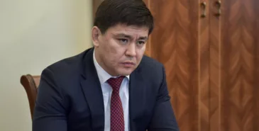 Депутат Кубанычбек Конгантиев решил сдать мандат Главная