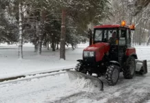 Более 1 тысячи сотрудников задействованы в уборке снега в Бишкеке