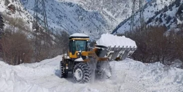 Автодорога Бишкек — Ош временно закрыта. На перевале Ала-Бель сошла лавина Главная