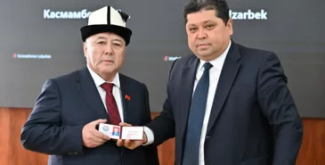 ЦИК зарегистрировала четырех новых депутатов Жогорку Кенеша Главная