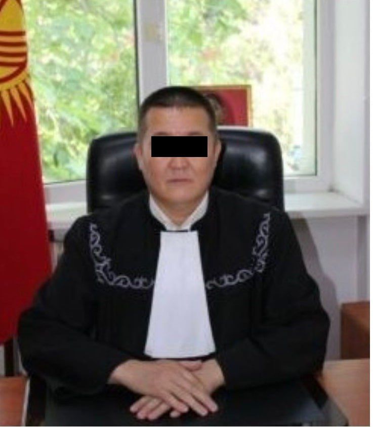 ГКНБ задержал судью Аламудунского райсуда и секретаря Чуйского облсуда