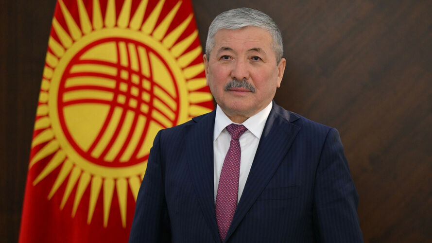 Адылбек Касымалиев дене тарбия жана спорт кызматкерлерин кесиптик майрамы менен куттуктады