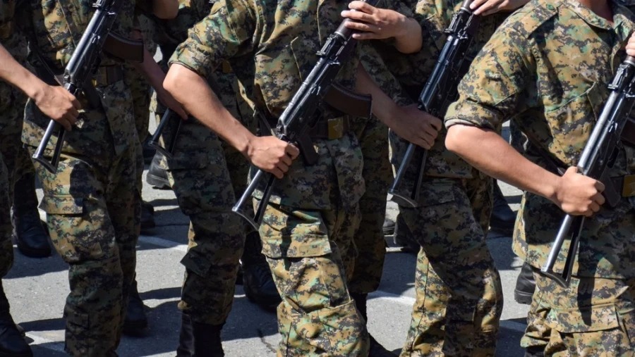 В Ошской области военнослужащий совершил суицид, выстрелив в себя из автомата