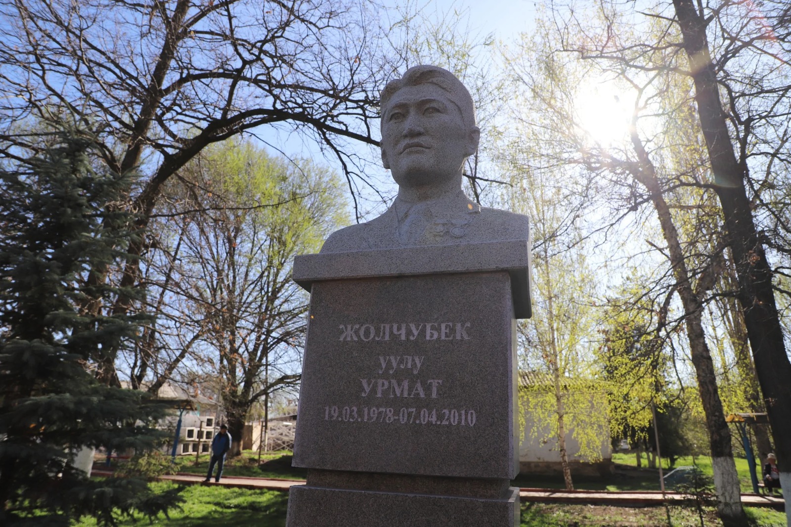 8c78e398 d482 4217 8b90 657dbea5a3b8 в таласе почтили память жертв апрельской революции