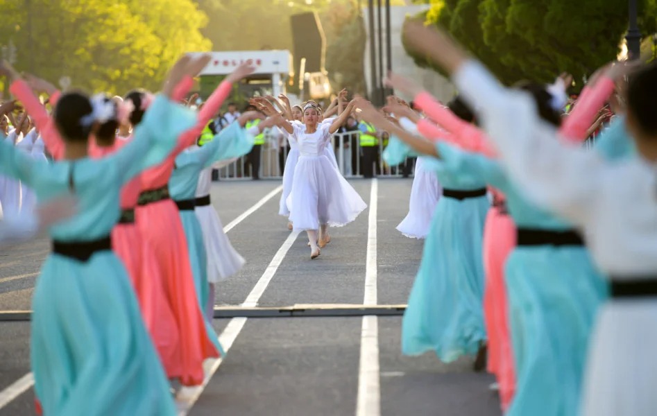 B6433057 6cd0 45b7 a1dc a81221d2629d на площади ала-тоо прошли торжества в честь дня города бишкек