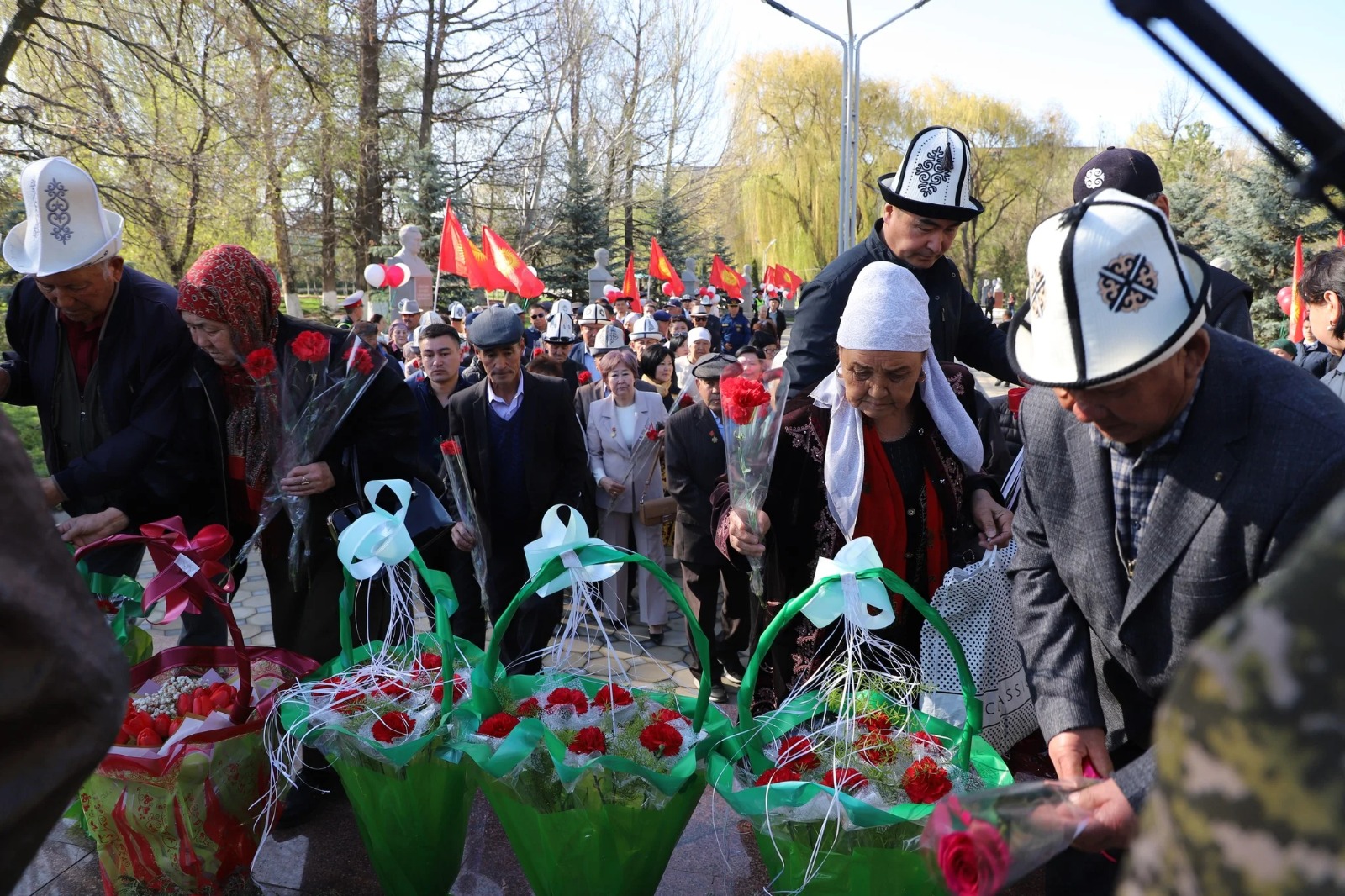 Be16d7e8 b548 4894 9c36 063eca349840 в таласе почтили память жертв апрельской революции