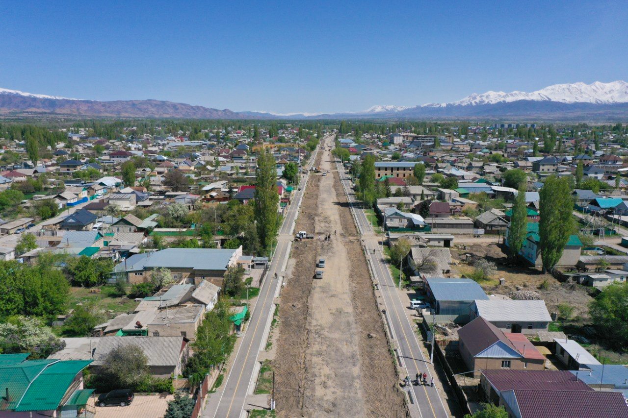 E6d3b5b4 cce6 4b90 ad21 249006f215ad талас шаарында 40 чакырым ички жолдорду куруу иштери башталды