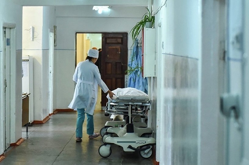 Кабмин КР по указу президента поменяет режим работы госбольниц и тарифы в них