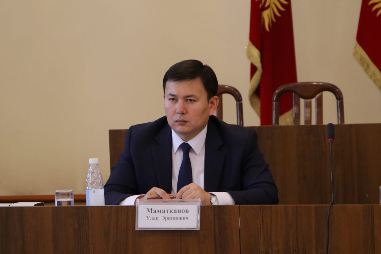 Исполняющим обязанности зампреда кабмина вместо Эдиля Байсалова назначен Улан Маматканов