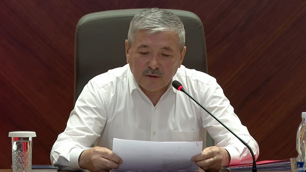 У чиновников, возможно, будет новый дресс-код Главная