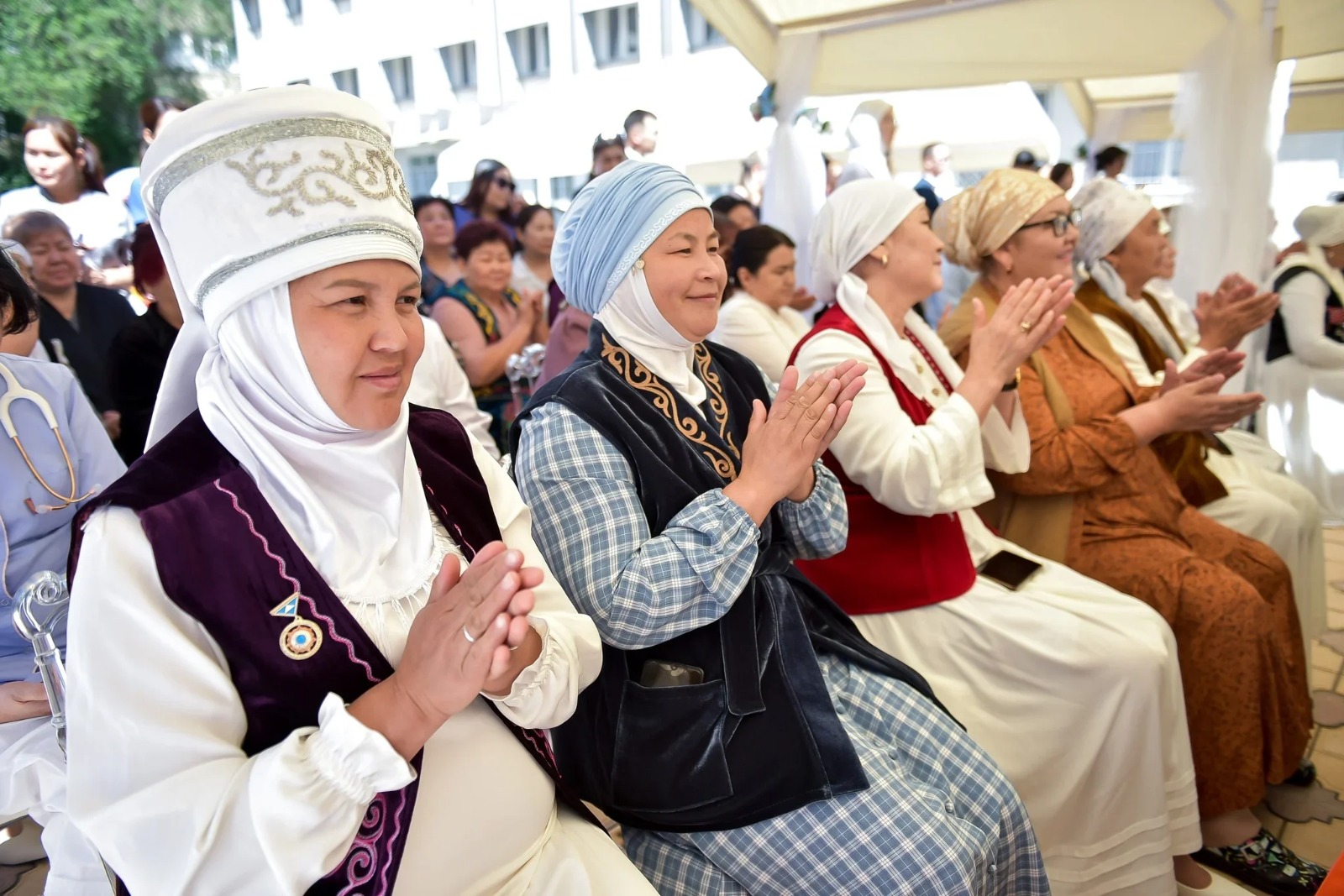 743854c8 649e 4956 a3c4 7b7463e6028f айгуль жапарова приняла участие в мероприятии, посвященном дню матери