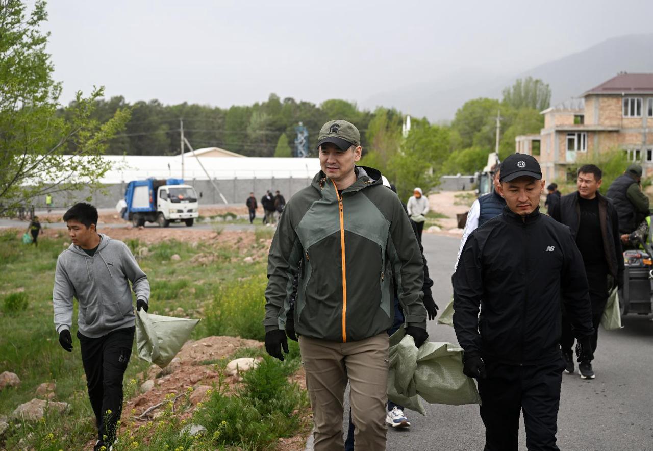 Photo 2026 05 04 20 14 17 спикер парламента погрузился на дно иссык-куля
