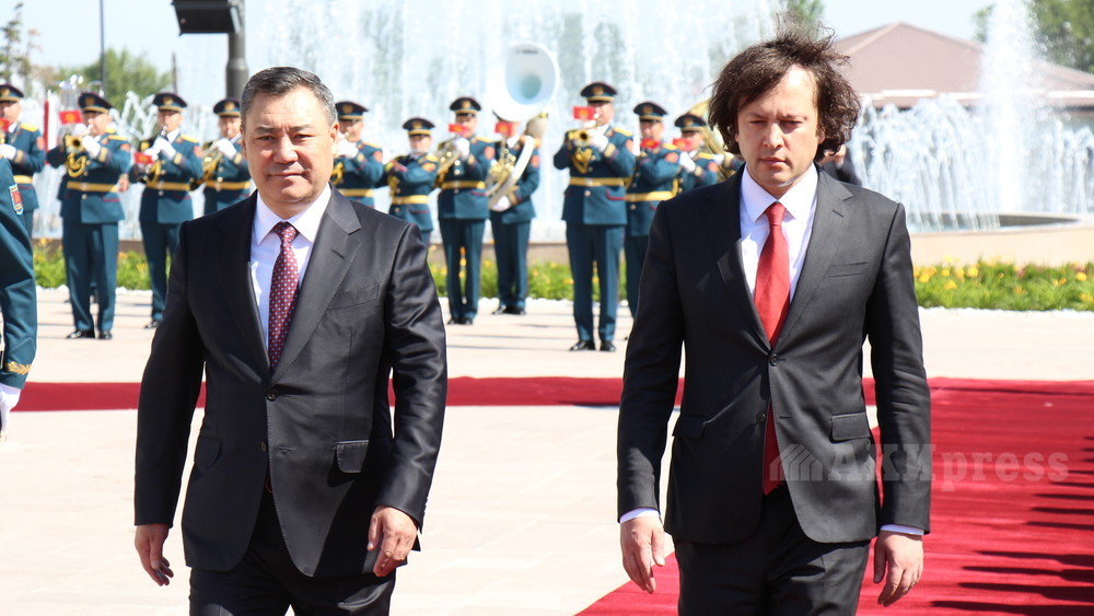Садыр Жапаров менен Ираклий Кобахидзенин жолугушуусу өтүүдө