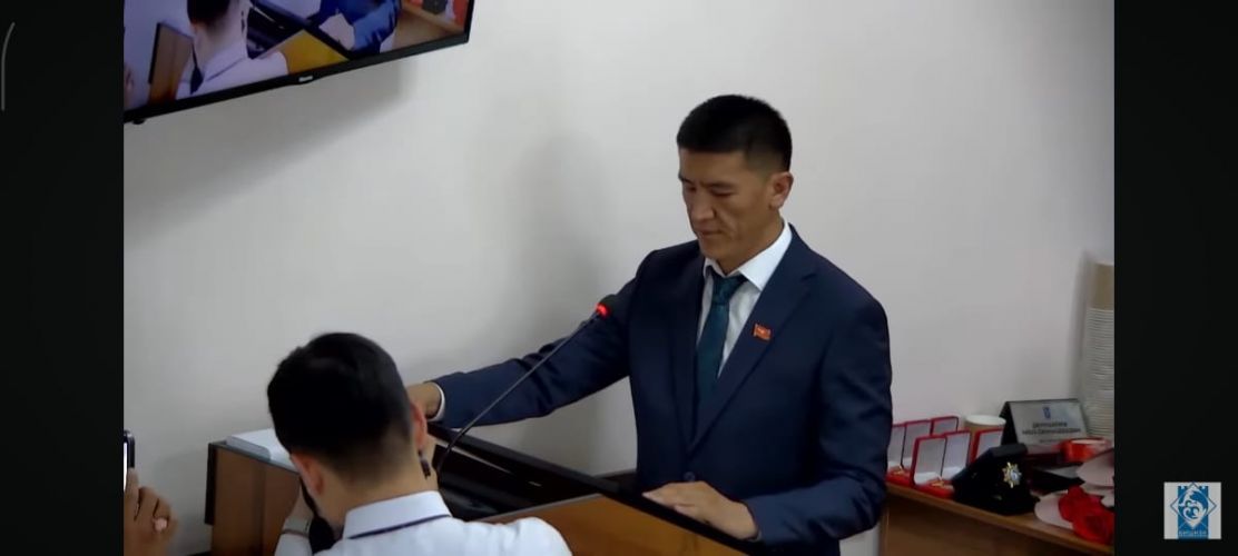 Бишкек шаардык кеңешине эки жаңы депутат келди