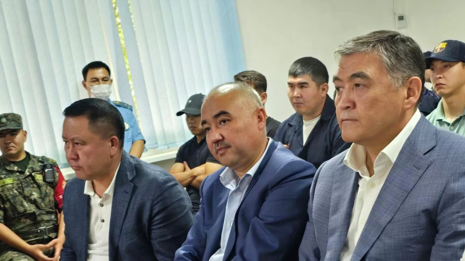 Ташиева, Зулушева и Тургунбек уулу суд приговорил на четыре года с конфискацией имущества, но применил пробационный надзор в 3 года Главная