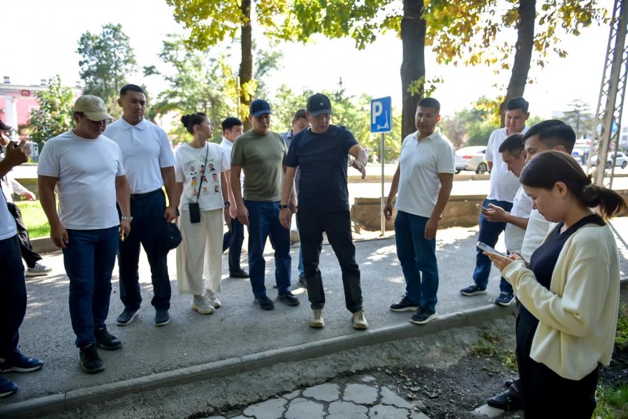 В Бишкеке участок бывшего «Будда бара» благоустроят и озеленят Главная
