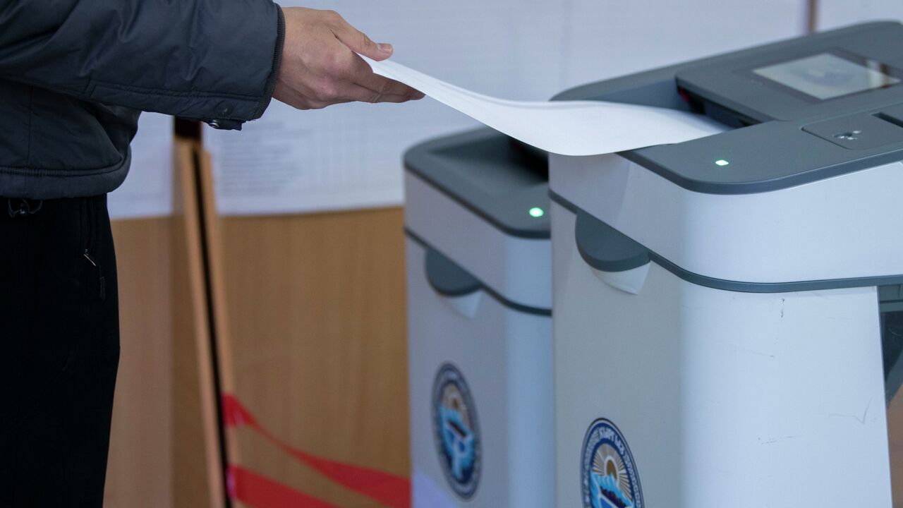 Жогорку Кенеш назначил дату проведения президентских выборов