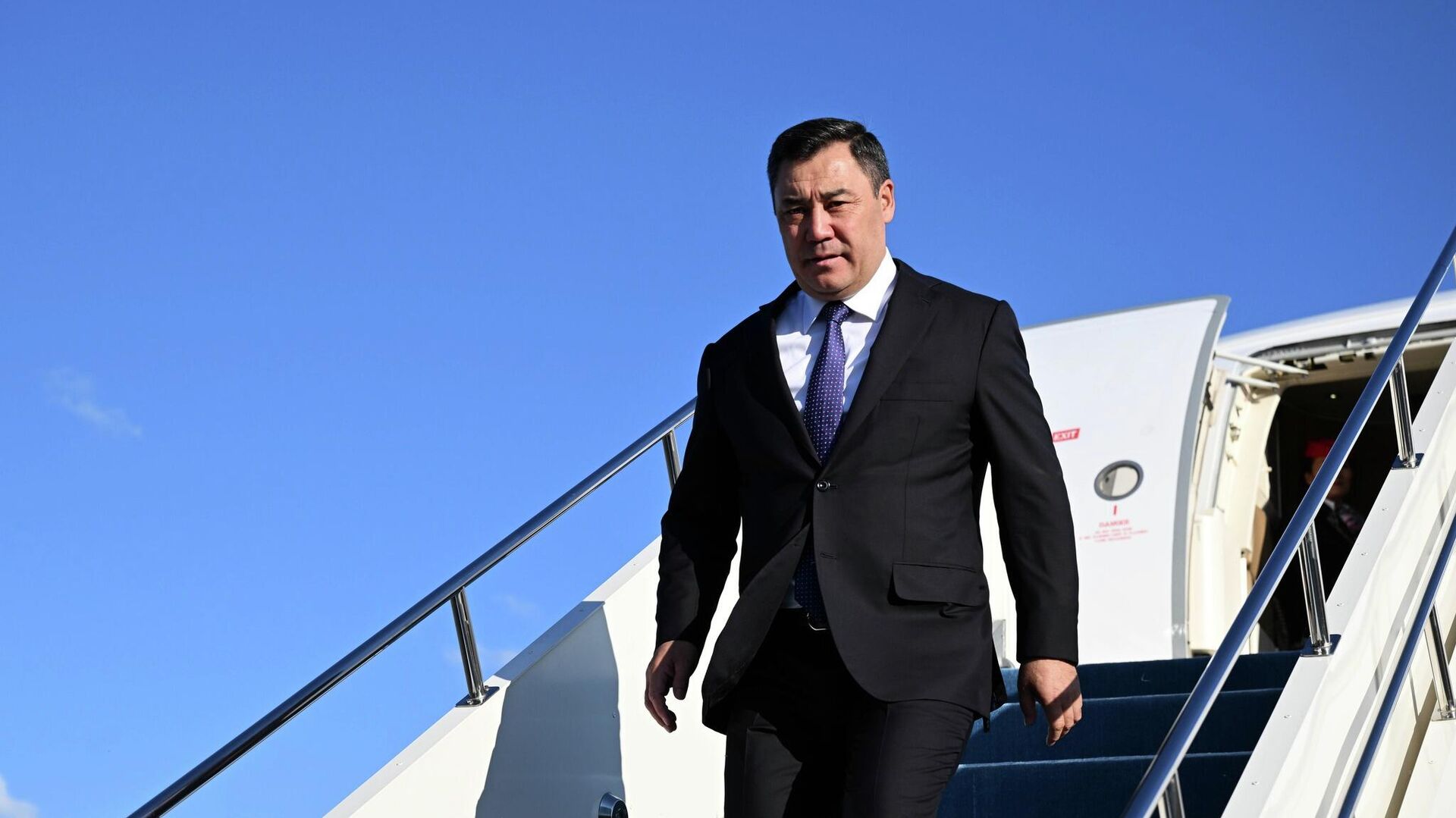 Садыр Жапаров совершит официальный визит в Армению