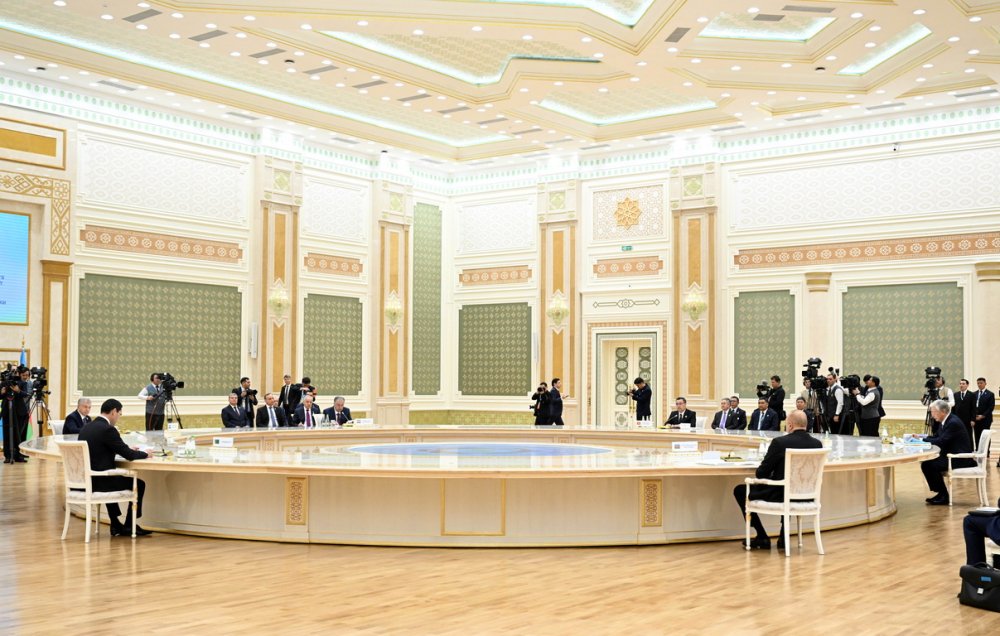 2026 10 08 12 55 29 357143 садыр жапаров принимает участие в мероприятиях саммита стран ца и азербайджана 