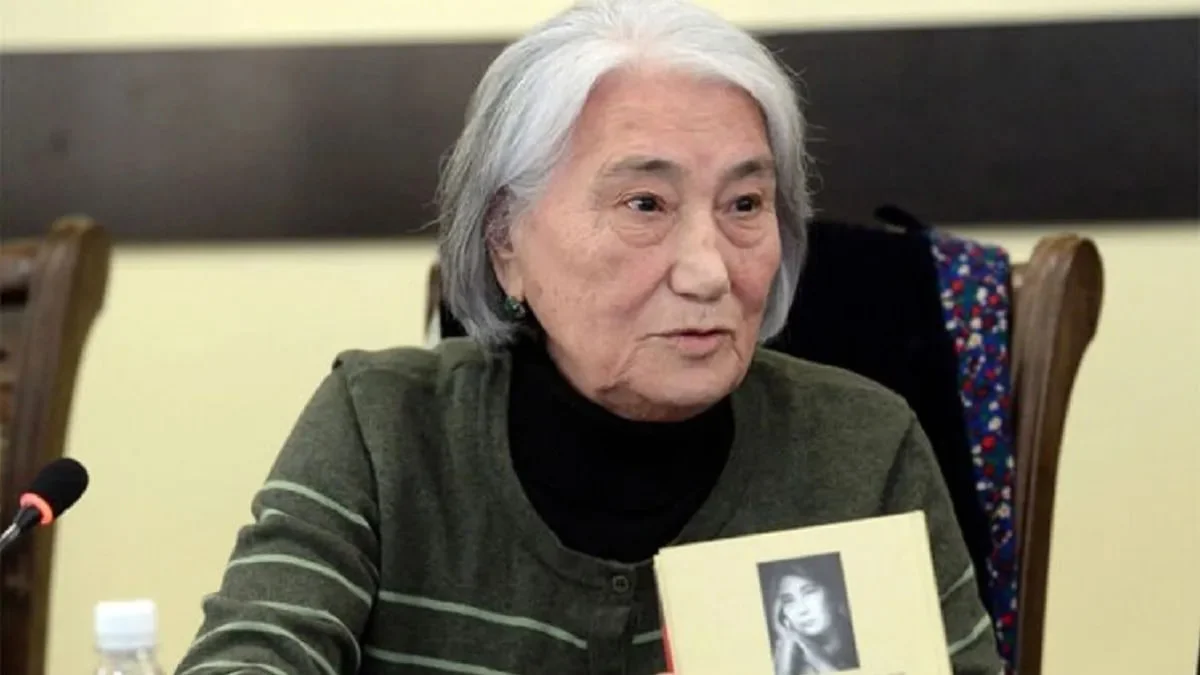 На 89-м году жизни скончалась сестра Чингиза Айтматова Роза Айтматова