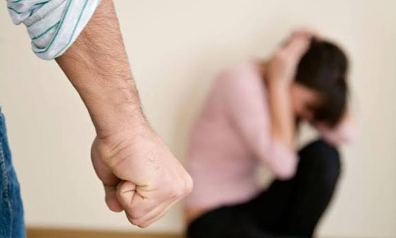 В Кыргызстане число случаев семейного насилия выросло на 32 процента