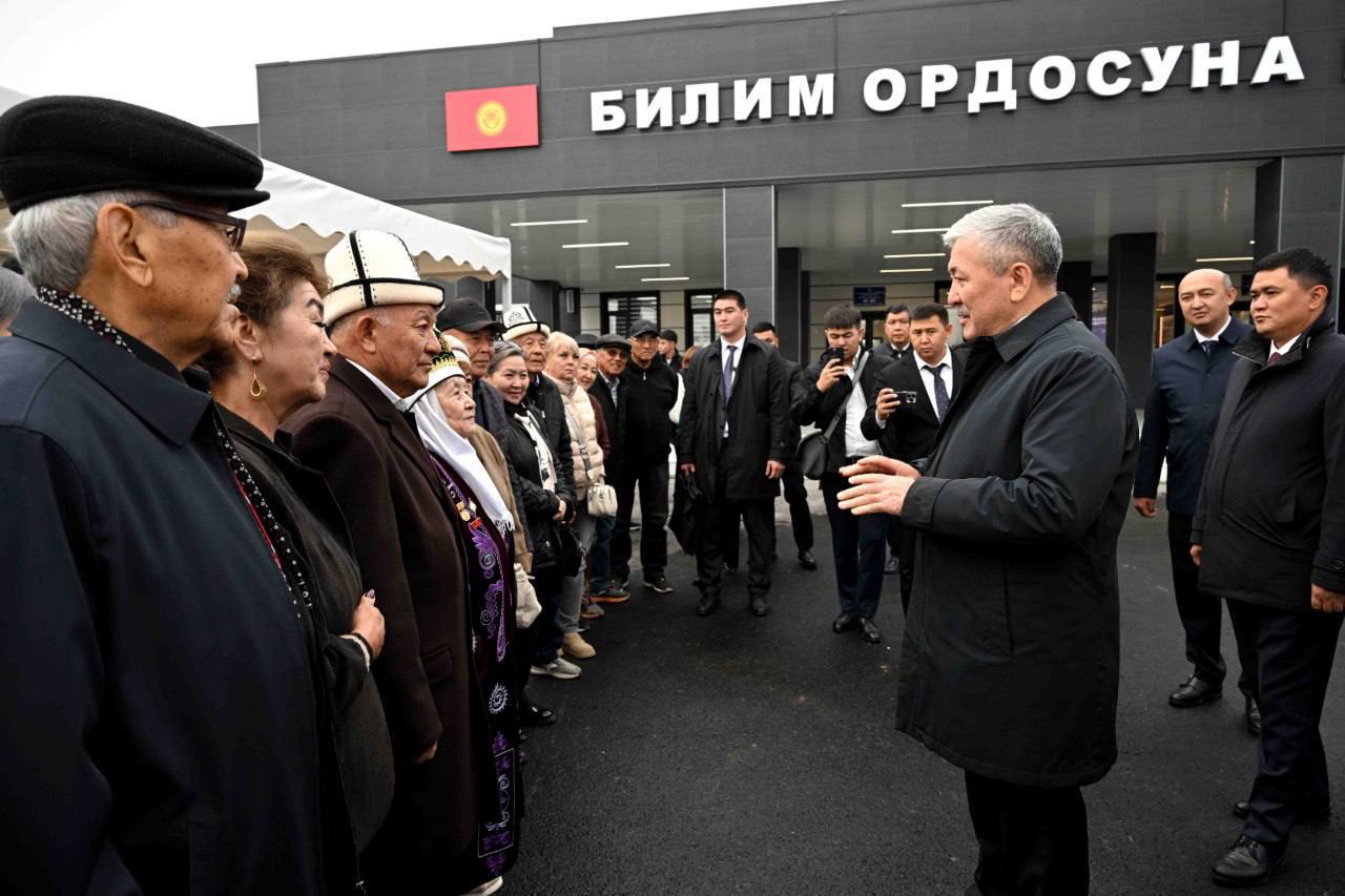 В Кыргызстане одновременно открыли 17 школ и 3 детсада