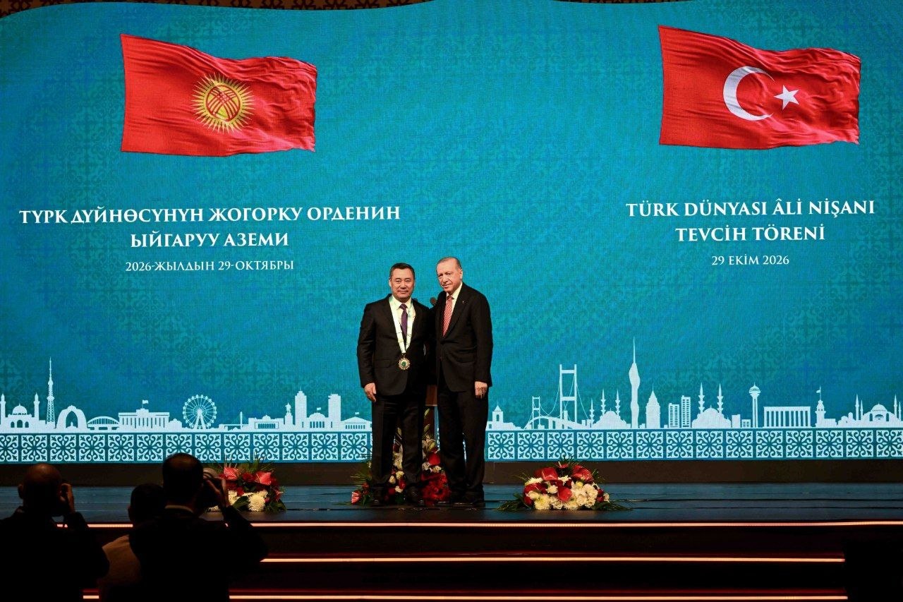 Photo 2026 10 30 09 13 21 садыр жапаров удостоен высшего ордена тюркского мира