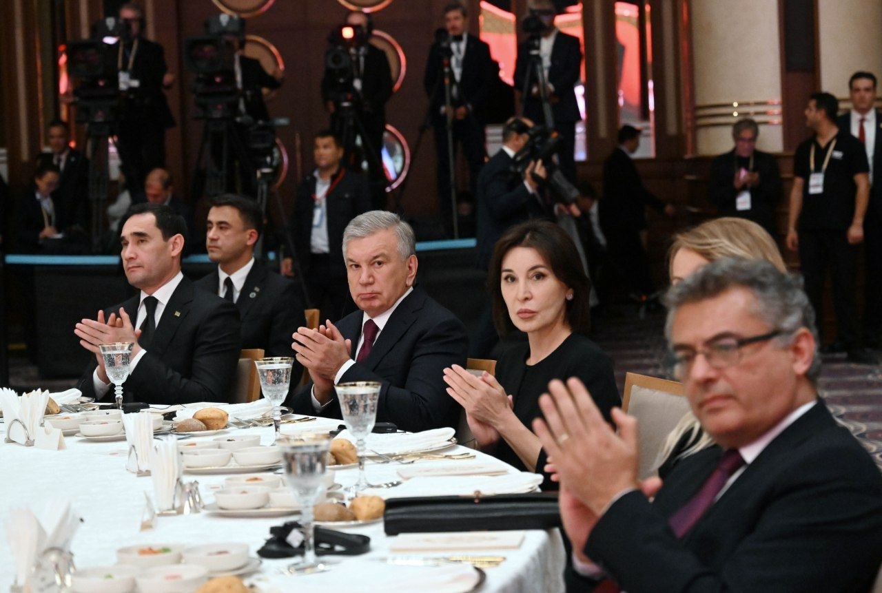 Photo 2026 10 30 09 13 28 садыр жапаров удостоен высшего ордена тюркского мира